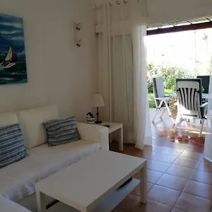  Holiday home 2 Bedroom Next Yumbo Center. Free Parking